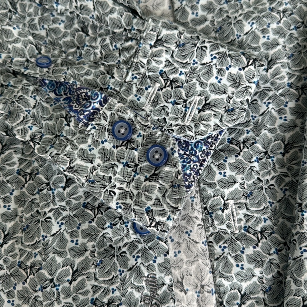 Robert Graham button down - Picture 3 of 3